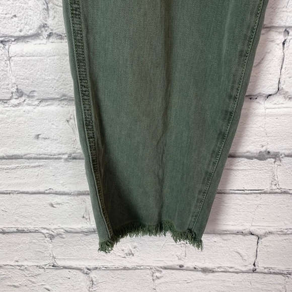 Aerie Womens Cropped Utility Pants Unfinished Hem Elastic Waist Size Medium EUC - Picture 4 of 7